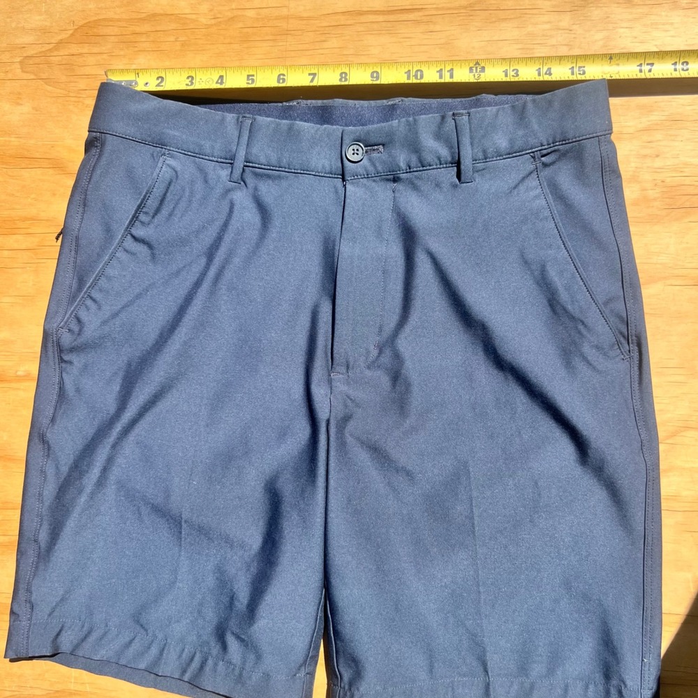 Greg Norman Mens Golf Shorts Navy Blue Performance Stretch Shark Logo Size 32